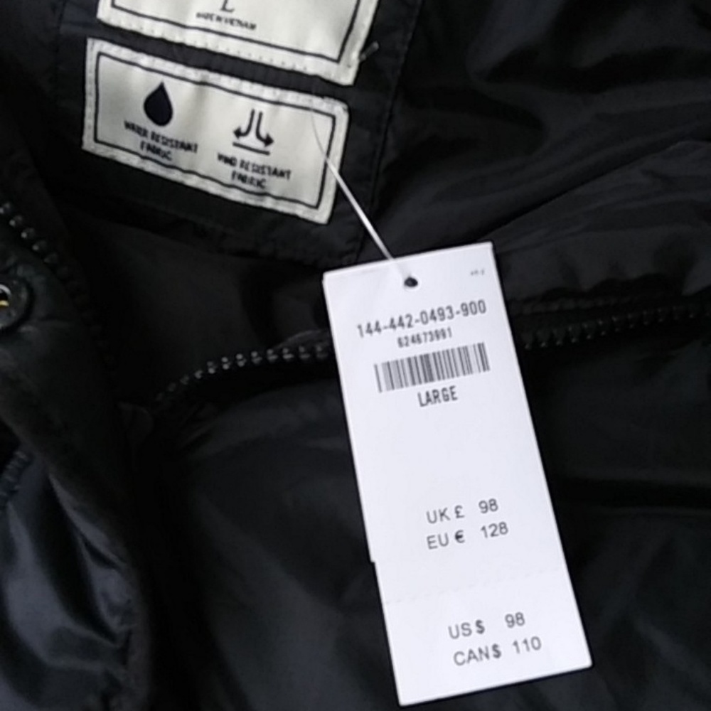 Ambercrombie & Fitch Vest